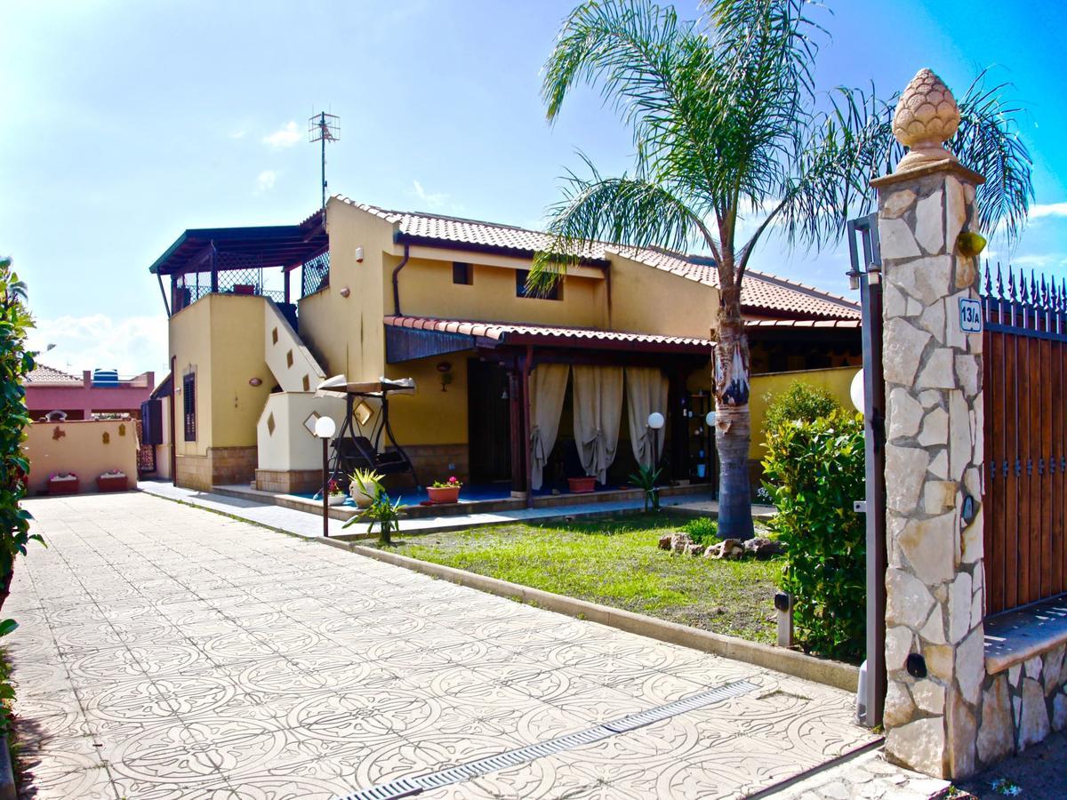 Acasaammari Apartment Campofelice Di Roccella Luaran gambar
